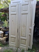 Antik ajtó polgári