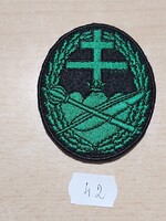 MH Kratochvil Károly Honvéd Középiskola és Kollégium KARJELZÉSE GYAKORLÓ TÉPŐZÁRAS 42.