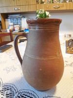 Füles  fazekasipari  tejes köcsög 12 x 21 cm , száján kissebb használatból eredő csorbák