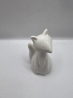 Régi porcelán mókus/róka figura. 5468