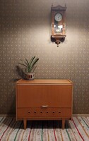 Retro "Csillag" ágyneműtartó