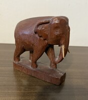 Faragott fa elefánt Egyben kifaragva a talpával együtt! 13 cm
