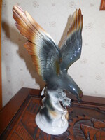 Unterweisbach porcelán .kisnyúl a sas karmai között  25 cm , hibátlan  szép jelzett , német porcelán