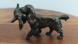 Bronz Vadászkutya zsákmányával mini