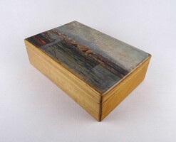 1W315 Régi nagyméretű fadoboz fedelén tengerpartot ábrázoló olajfestménnyel 8.5 x 18.5 x 28 cm