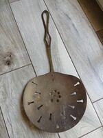 Pompás antik réz gesztenyesütő lapát II. (48x21,7 cm)