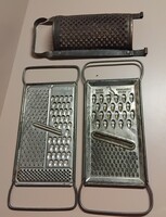 3-db Régi konyhai eszközök jelzett különböző  tőbb funkciós reszelőkegyben