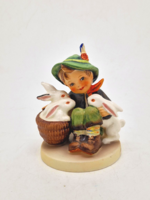Hummel Goebel kisfiú nyuszikkal playmates TMK3 58 10cm