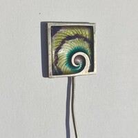 Joidart tűzzománcos, 925-ös ezüst kitűző