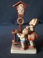 Hummel kerámia régi 16 cm magas alján jelzett. 1935-46 közötti.