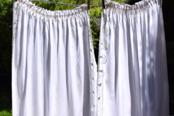 Madeira hímzett csipkés függöny pár 130 x 52