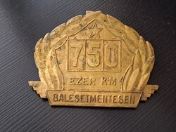 A balesetmentes közlekedésért 750 ezer km.