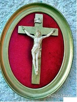 9.) Antik, CSONT Jézus Krisztus (7.5 cm), kereszt, Korpusz 16 cm-es ovális fa keretben! Kis méretek!