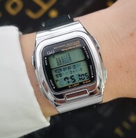 Q and Q Meganote vintage LCD kijelzős karóra, szép állapotban - Tiktakwatch szervizkártyával