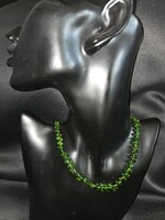 375/9ct/karátos sárga arany madagaszkári krómdiopszid briolett drágaköves nyakék / - új