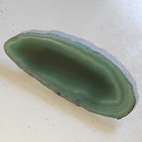 Gyönyörű achat szelet kitűző 5.7cm
