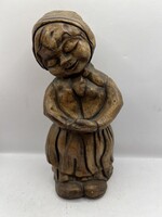 Kerámia figura, asszony, szignóval. 5968