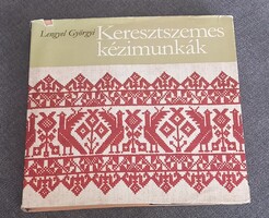 Keresztszemes kézimunkák