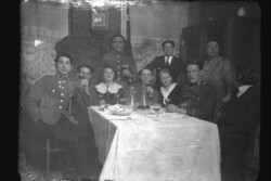 Régi üvegnegativ 12x9cm Katonai-polgári ünnepi vacsora – kb. 1918–1925