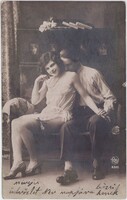 Szép állapotú, 1920 körüli, eredeti, ritka, erotikus képeslap.