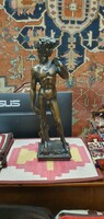 Dávid bronz szobor! Nagyon szépen kidolgozott. 34cm magas. Hibátlan állapotban. Szignó olvashatatlan