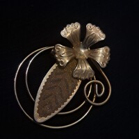Aranyozott    bross  5 cm