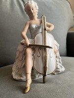 Lippelsdorfi csellós hölgy porcelán