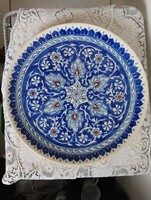 Óriás, ( 32 cm ) jelzett ( Ertugrul Cini Kutahya ) kézzel festett fali disztal