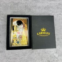 Carmani Klimt " A csók" festmény mintás fém névjegytartó