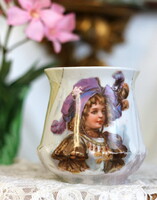 Antik porcelán bögre gyermekportréval