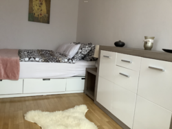 Ágyneműtartós matracos franciaágy eladó