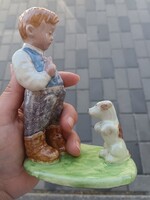 Izsépy kerámia kisfiú kutyával