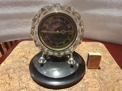 Retro majak asztali kristályóra újszerű állapotban működik quartz cccp szovjet b1