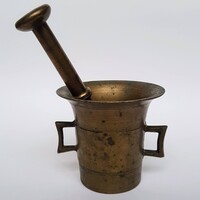 Bécsi rézmozsár törővel 1890 gramm, szögletes fogóval