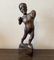 Afrikai törzsi harcos levágott fejjel fa szobor 31,5 cm