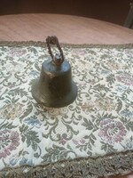 Fém kis méretű csengő