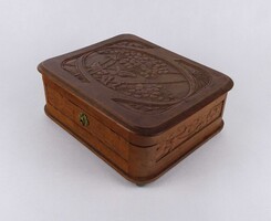 1W173 Antik faragott virágmintás szecessziós fadoboz 22.5 x 19 x 8.7 cm