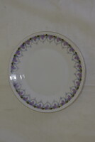 Zsolnay porcelán, ibolya mintás tányér A282