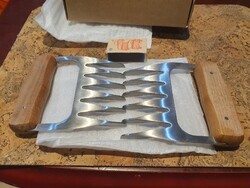 Masszív súlyos ninja karmok újak de egy egész forró sültpulykát is odébb lehet vele tenni