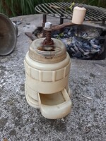 80-as évekbeli kézi kávédaráló