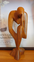 A gondolkodó - nagy méretű modern fa szobor - 29 cm