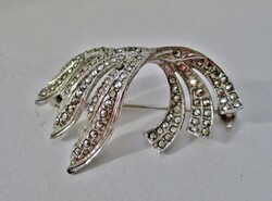 Különleges antik  ezüst  bross markazitokkal