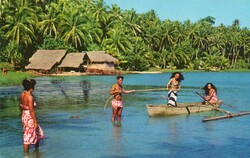 Képeslap: Tahiti. Nők.