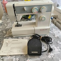 Bernette 430 Bernina varrógép svájci ellenőrzött V-147  eladó!