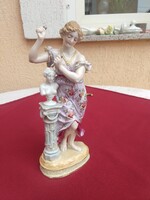 Antik szobor,,a Szobrász Nő,,Igen ritka,,Jelzett,,Sevres?  21 cm,,Most liciten,minimál ár nélkül.