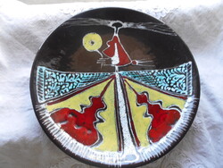 Holló Katalin nagy méretű kerámia falitál- táncoló derbis  29 cm