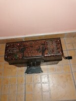 Tábori telefon, bakelit házban