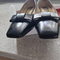 Kaiser designer női alkalmi cipő fekete törpesarok