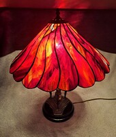 Tiffany asztali lámpa, 53 cm magas, 48 cm átmérő