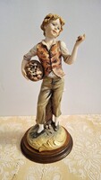 Capodimonte Luciano olasz  Cazzola Gomba szedő fiú porcelán figura  28 cm